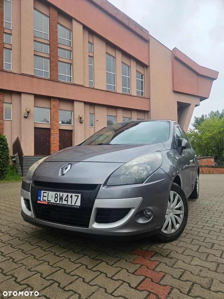Renault Scenic - 1