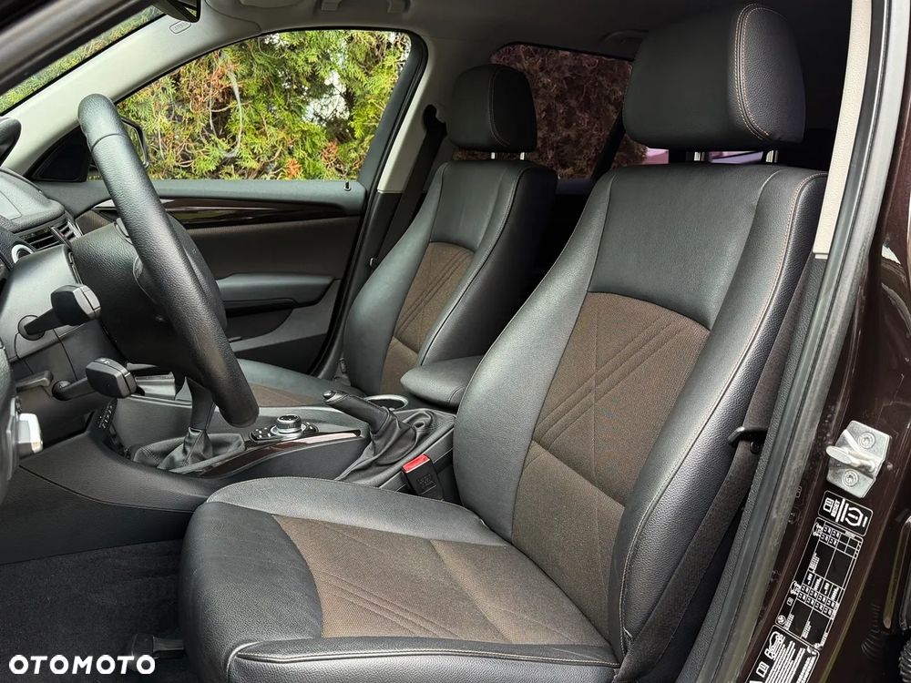 BMW X1 xDrive18d xLine - 6