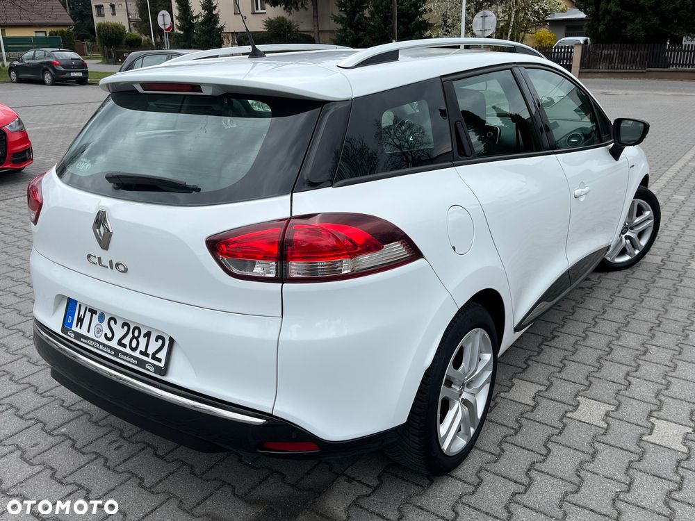 Renault Clio 1.2 16V 75 LIMITED - 3