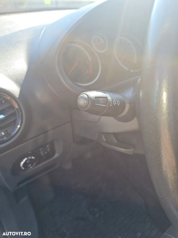 Opel Corsa - 8