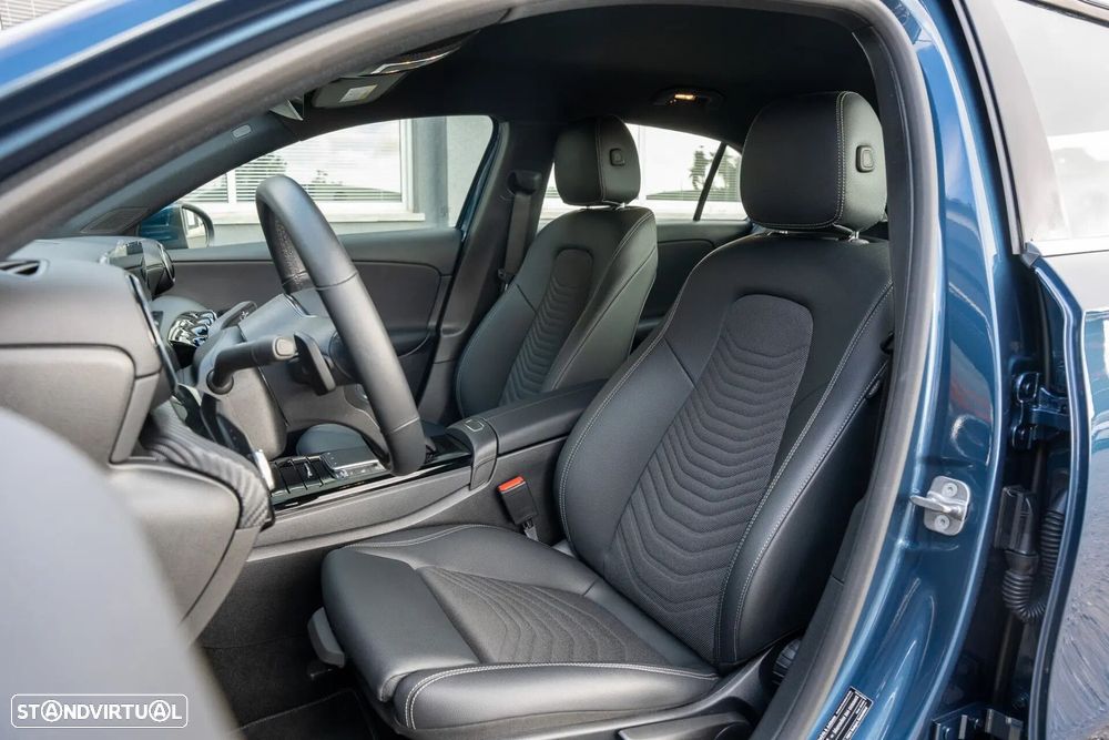 Mercedes-Benz A 250 e Style Plus - 23