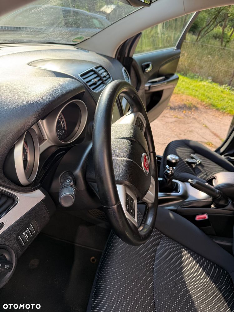 Fiat Freemont 2.0 Multijet 16V DPF Urban - 19