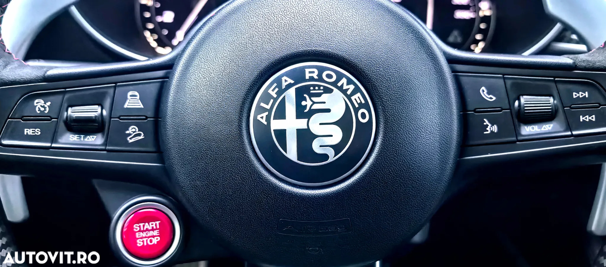 Alfa Romeo Stelvio V6 2.9 Bi-Turbo AT8-Q4 Quadrifoglio - 12