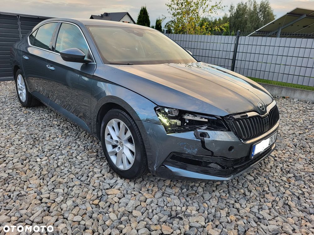 Skoda Superb 1.5 TSI Ambition DSG - 6