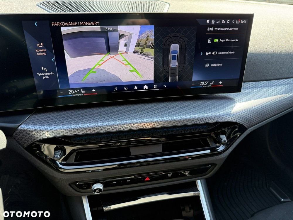 BMW Seria 3 330i xDrive M Sport - 13