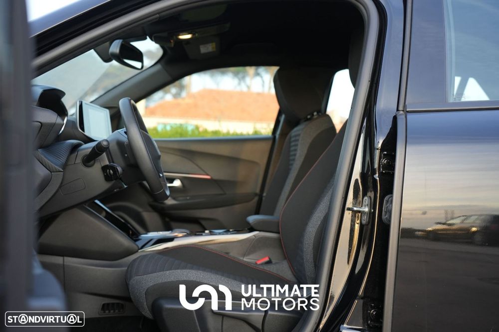 Peugeot e-2008 50 kWh Active Pack - 18