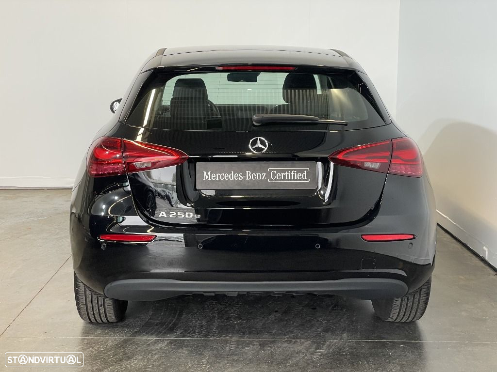 Mercedes-Benz A 250 e - 3