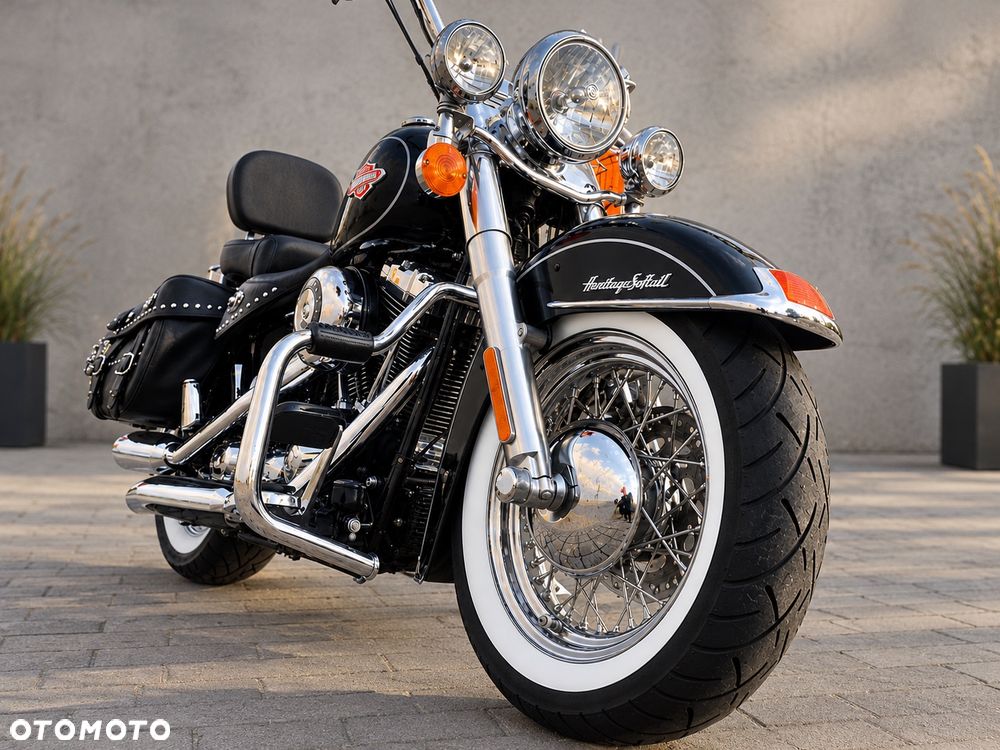Harley-Davidson Softail Heritage Classic - 11