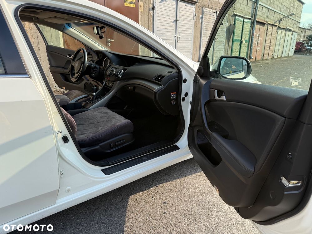 Honda Accord 2.0 Executive - 10