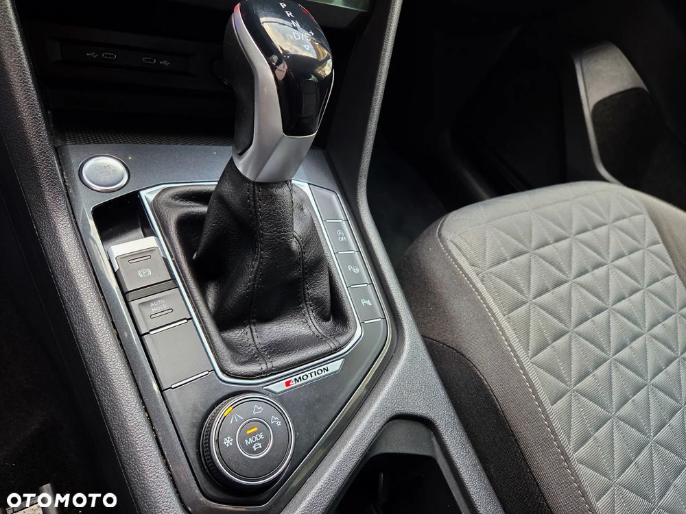 Volkswagen Tiguan 2.0 TSI 4Mot Life DSG - 26
