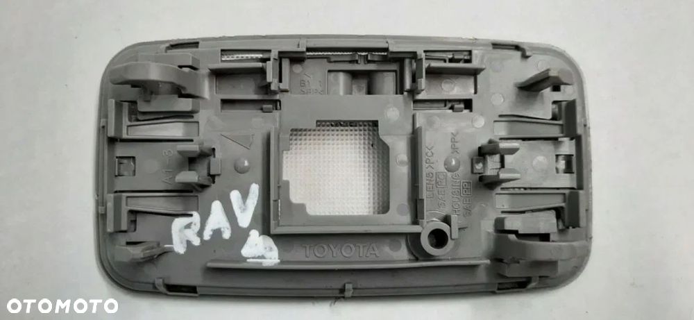 LAMPKA OŚWIETLENIE PODSUFIT KABINY TOYOTA RAV4 III - 2