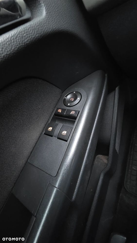 Opel Astra 1.7 CDTI DPF Color Edition - 35