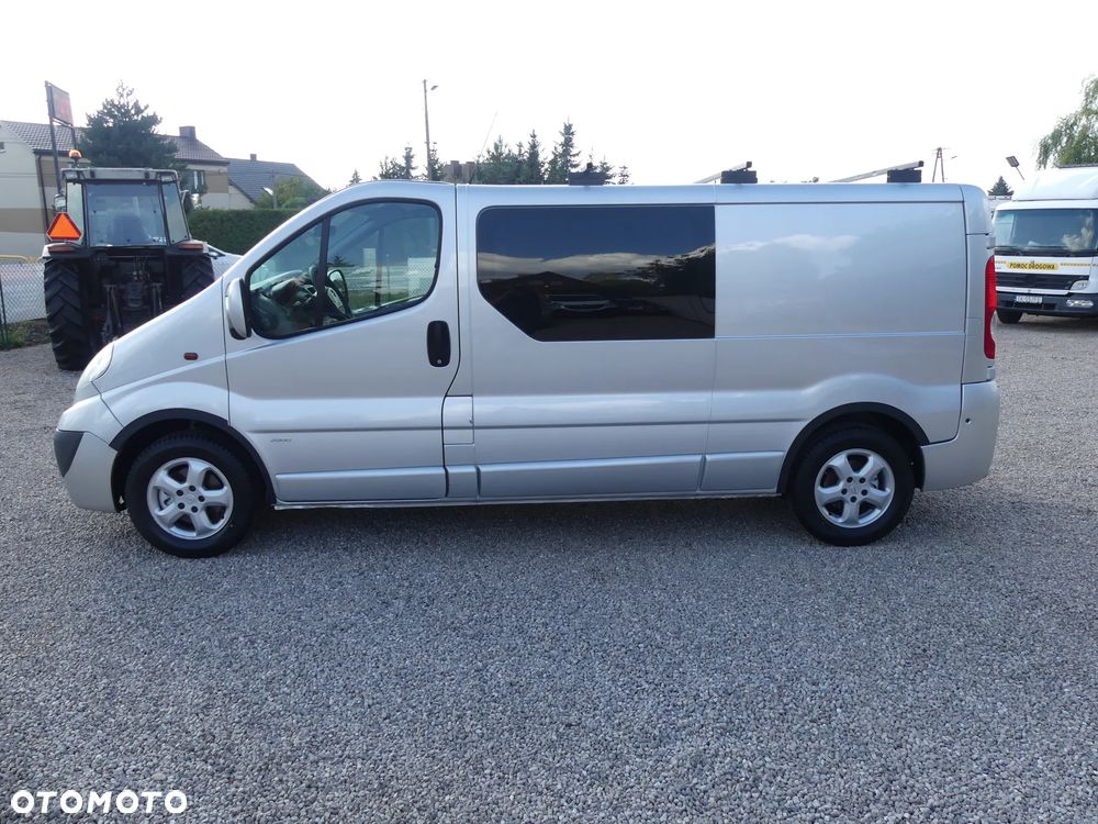 Opel Vivaro - 31