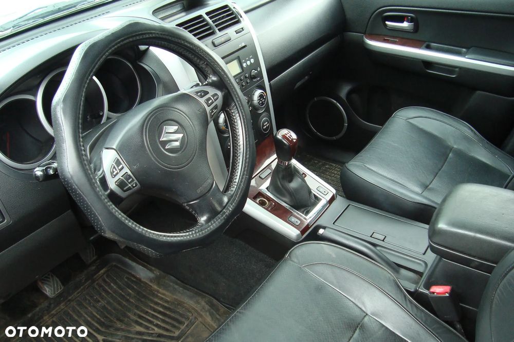 Suzuki Grand Vitara - 9