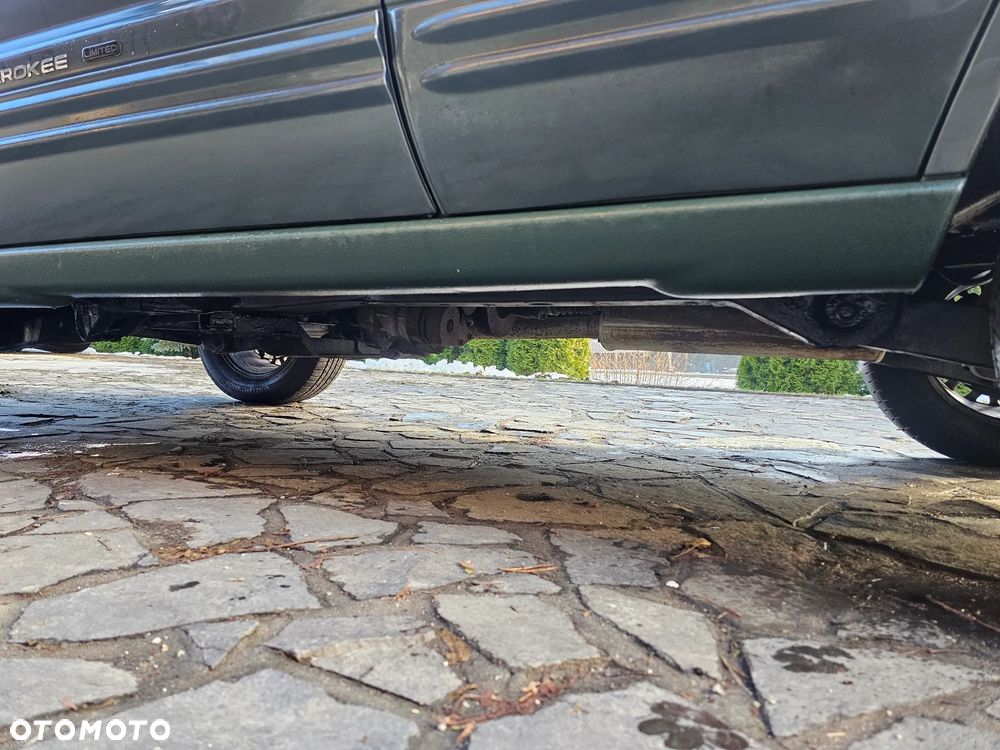 Jeep Grand Cherokee - 9
