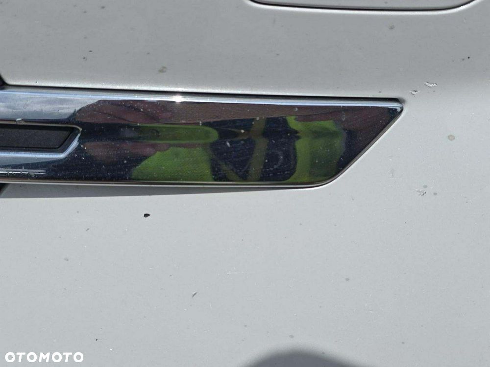 Volvo XC 60 B5 B AWD Plus Bright - 16