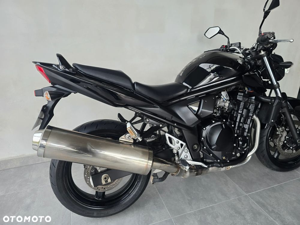 Suzuki Bandit - 35