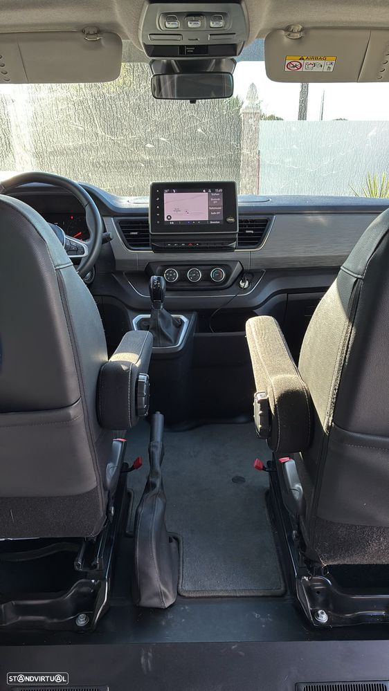 Renault Trafic CamperVan - 3