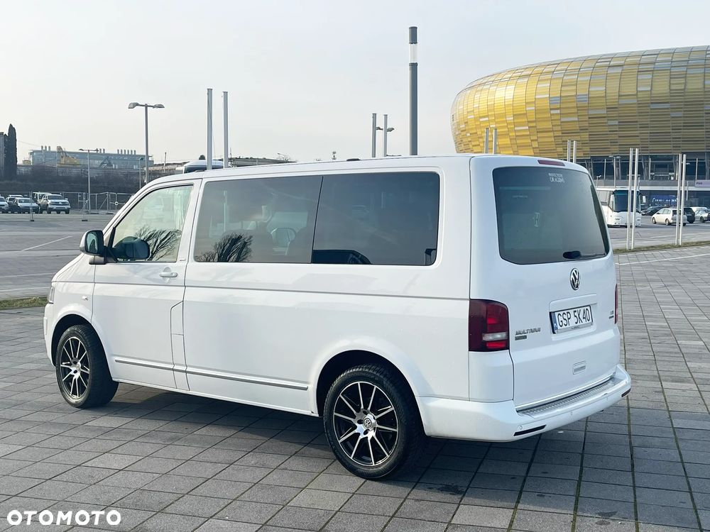 Volkswagen Multivan - 8