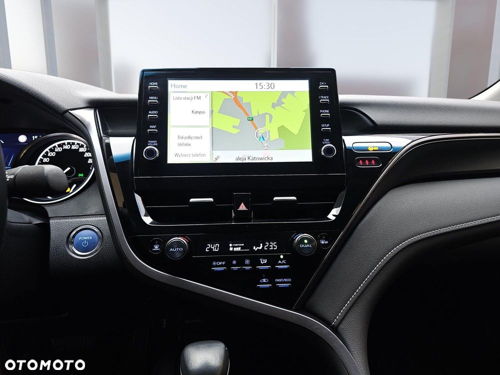 Toyota Camry 2.5 Hybrid Prestige CVT - 17