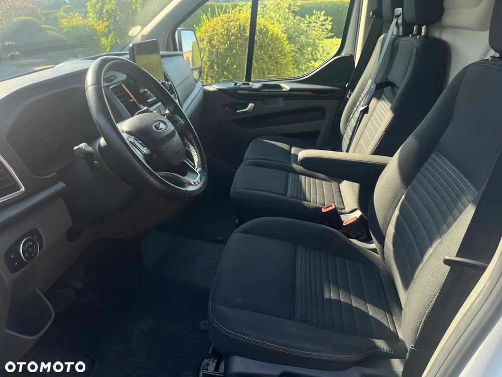 Ford Transit Custom - 11