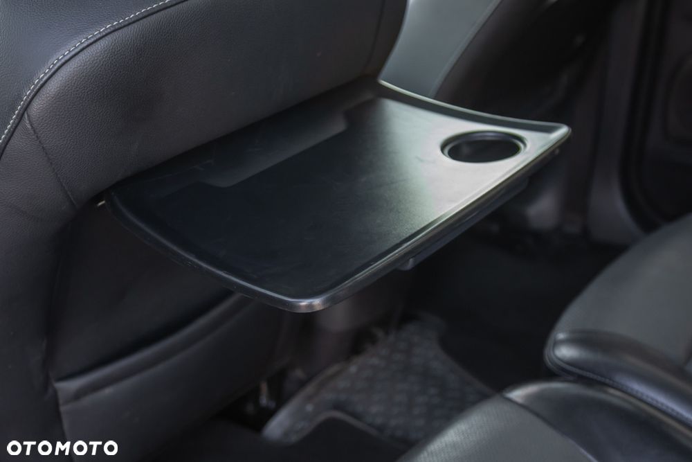 Ford Galaxy 2.2 TDCi Platinium X (Ghia) - 36