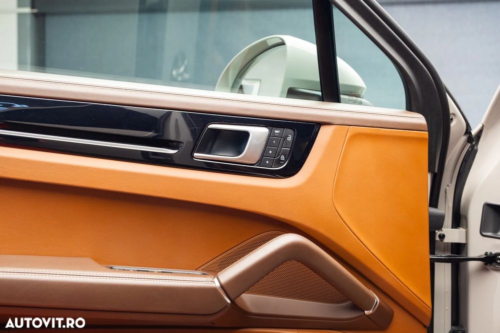 Porsche Cayenne Coupe S Tiptronic S - 23