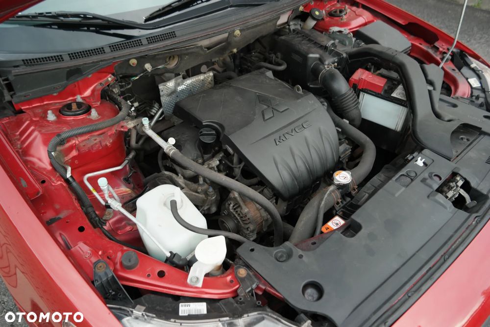 Mitsubishi Lancer - 32