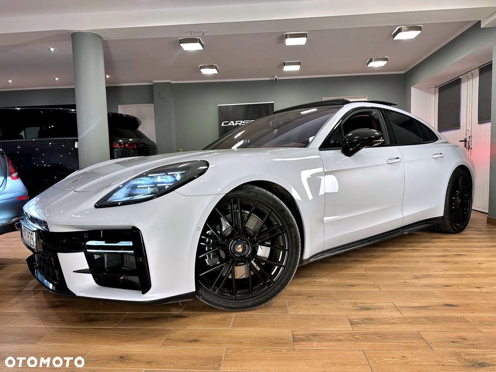 Porsche Panamera - 12
