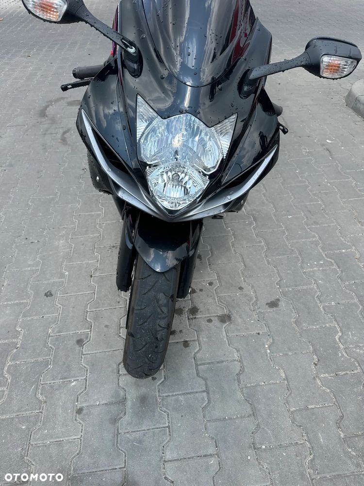 Suzuki GSX-R - 3
