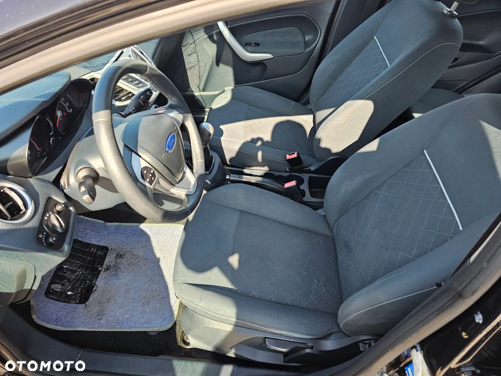 Ford Fiesta 1.4 TDCI Champions Edition - 16
