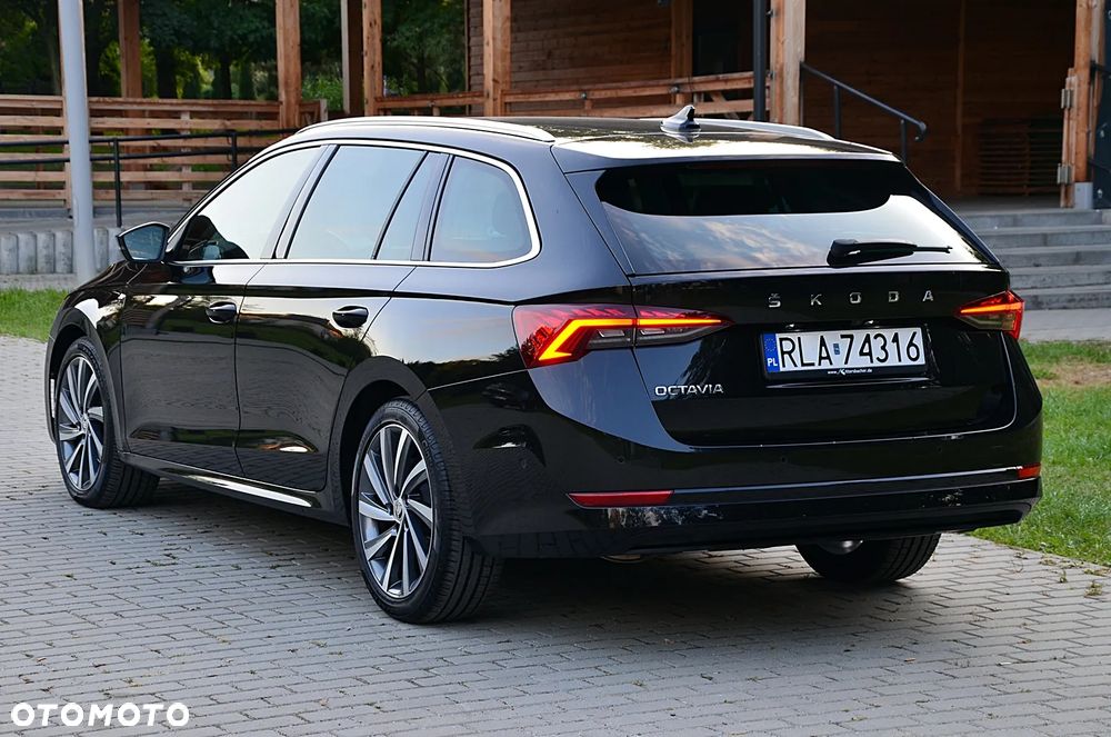 Skoda Octavia 2.0 TDI DSG First Edition - 12