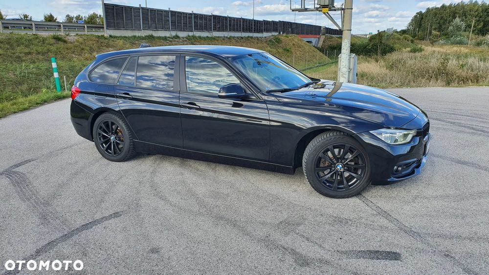 BMW Seria 3 320d xDrive Sport Line - 23