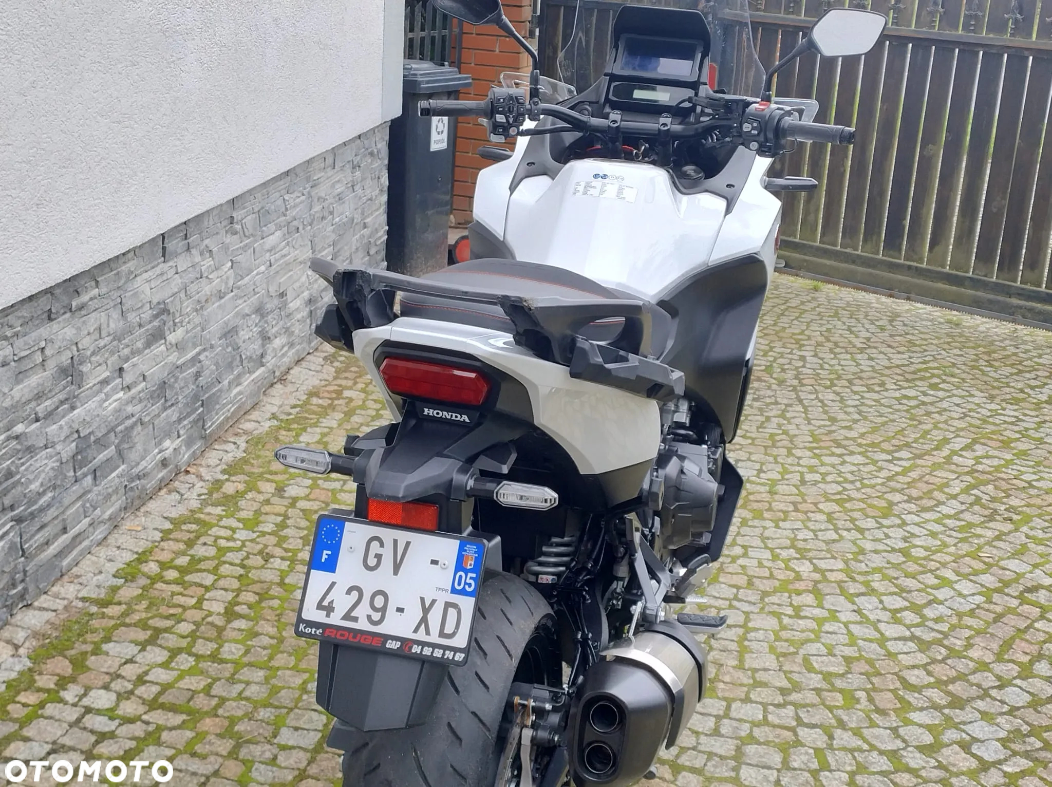 Honda NT - 9