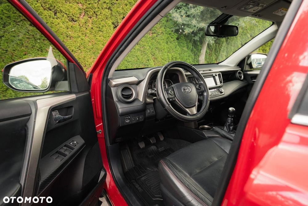 Toyota RAV4 - 10