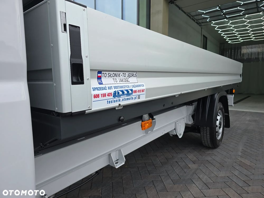 Fiat DUCATO MAXI 1435Kg Ładownoś 8-PALET 140KM SALON PL 50 Tyś Km SERWIS DO OSTANIEGO Km STAN JAK NOWY TEMPOMAT KLIMA RADION DOTYKOWE OPONY ZIMA LATO - 18
