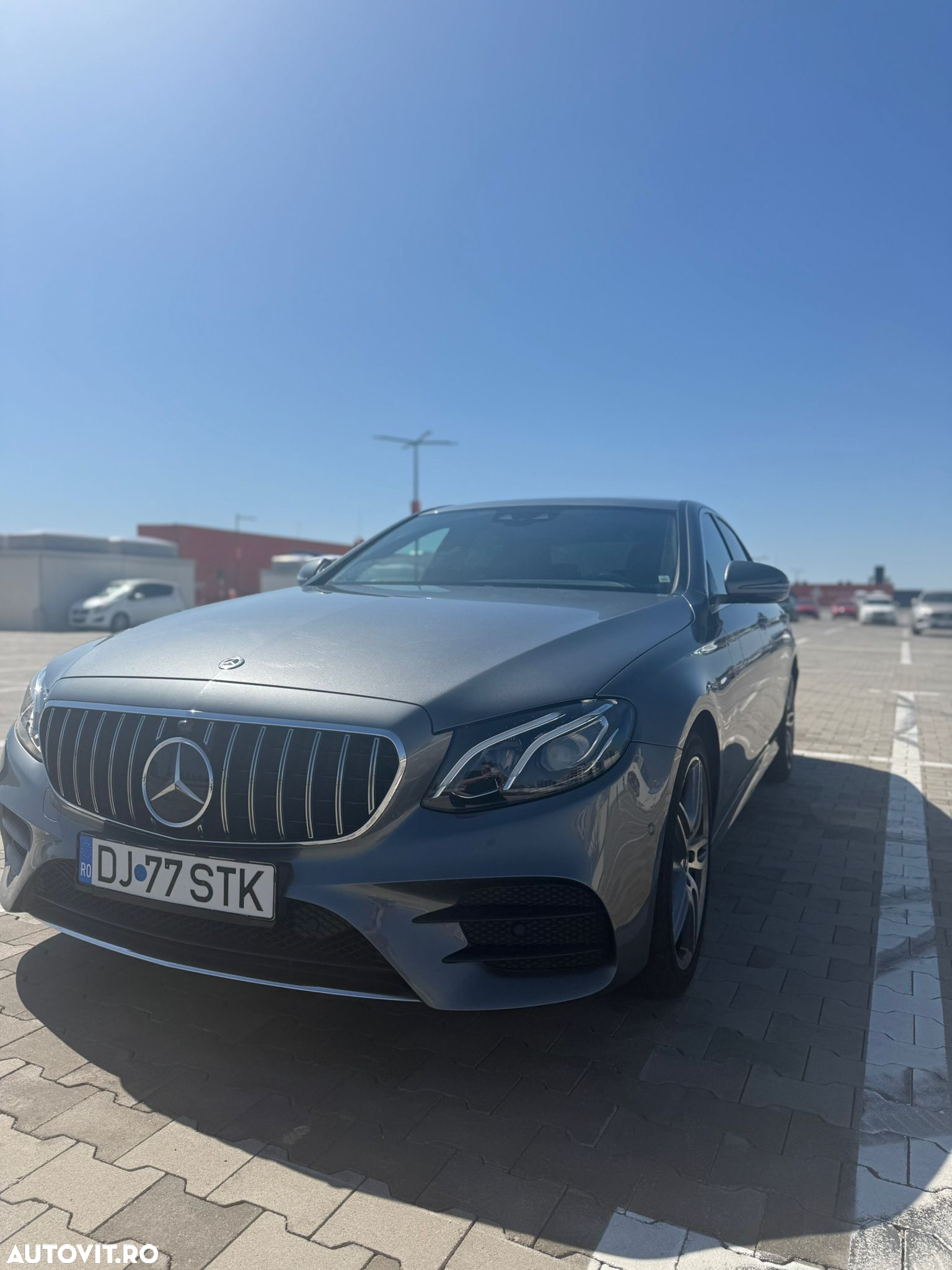 Mercedes-Benz E 220 d Aut. - 3
