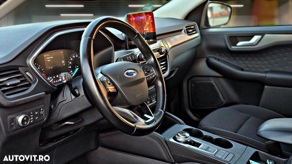 Ford Kuga 2.0 EcoBlue 4x4 Aut. TITANIUM - 11