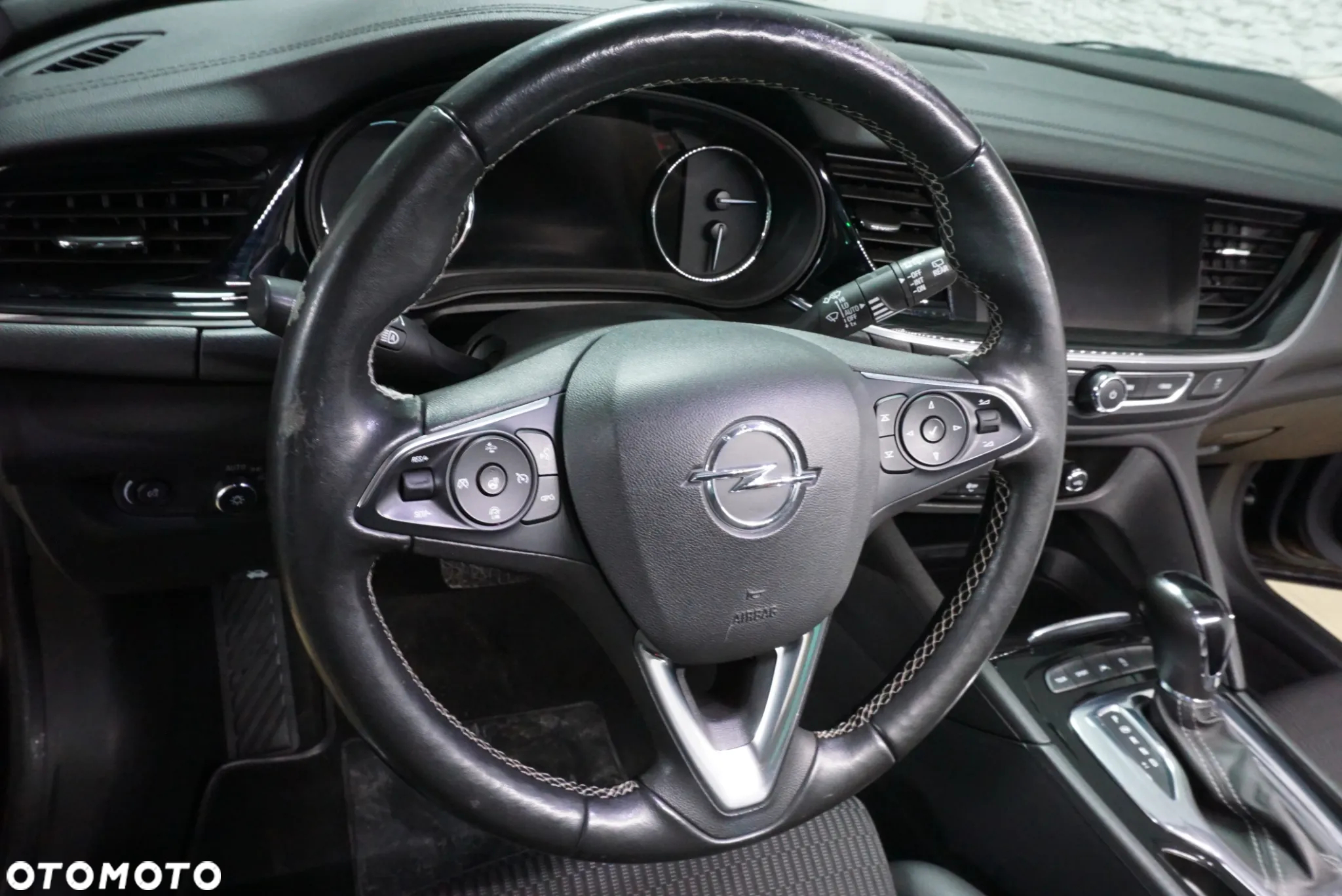 Opel Insignia Country Tourer 2.0 BiTrb D 4x4 Automatik Exclusive - 27