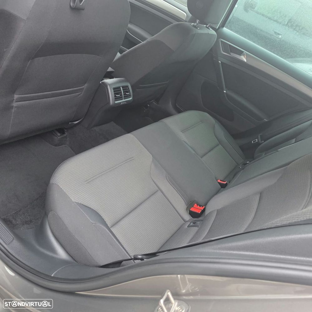 VW Golf Variant 1.6 TDi GPS Edition - 31