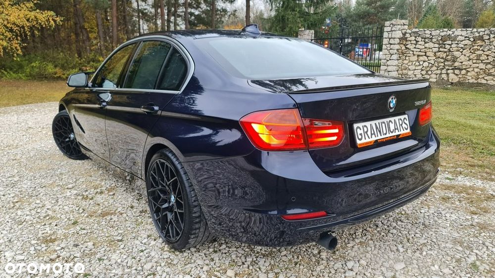 BMW Seria 3 320i Efficient Dynamics Edition Sport Line - 5