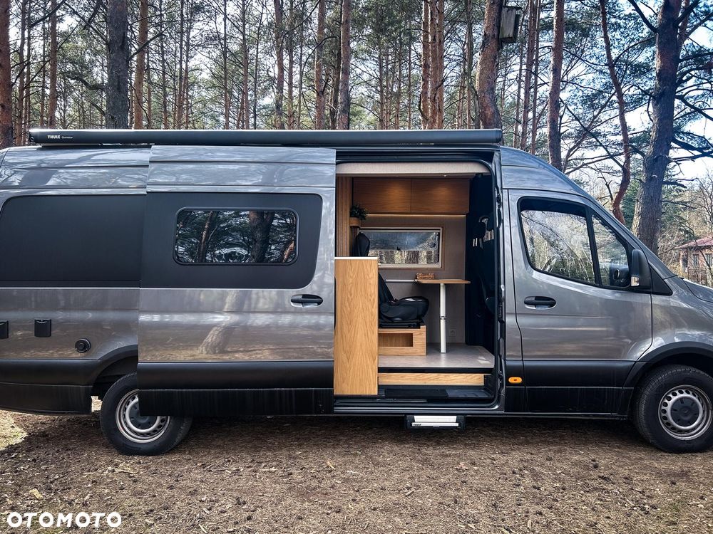 Mercedes-Benz Sprinter - 1