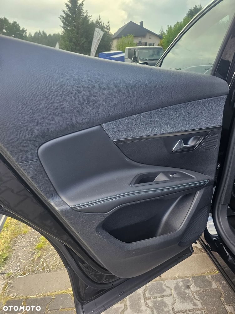 Peugeot 3008 1.5 BlueHDi GT Pack S&S EAT8 - 19