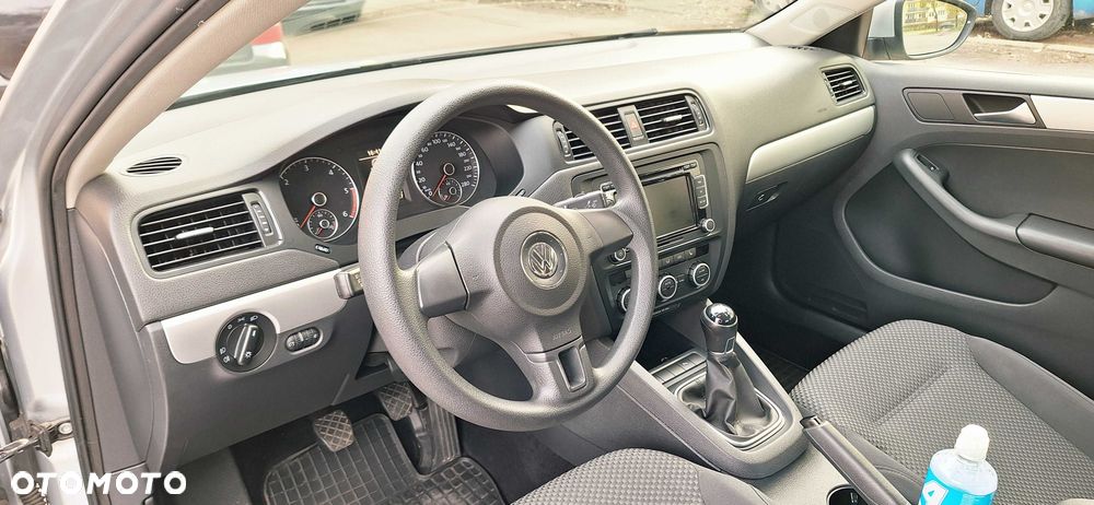 Volkswagen Jetta 2012 photo 5