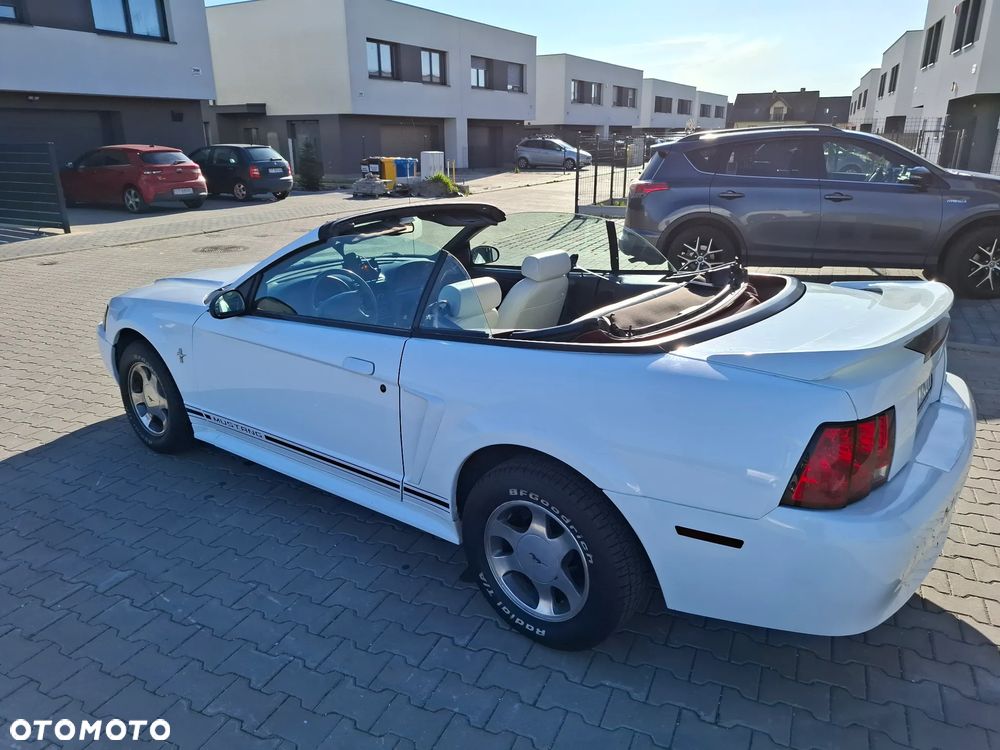 Ford Mustang 4.0 V6 - 40