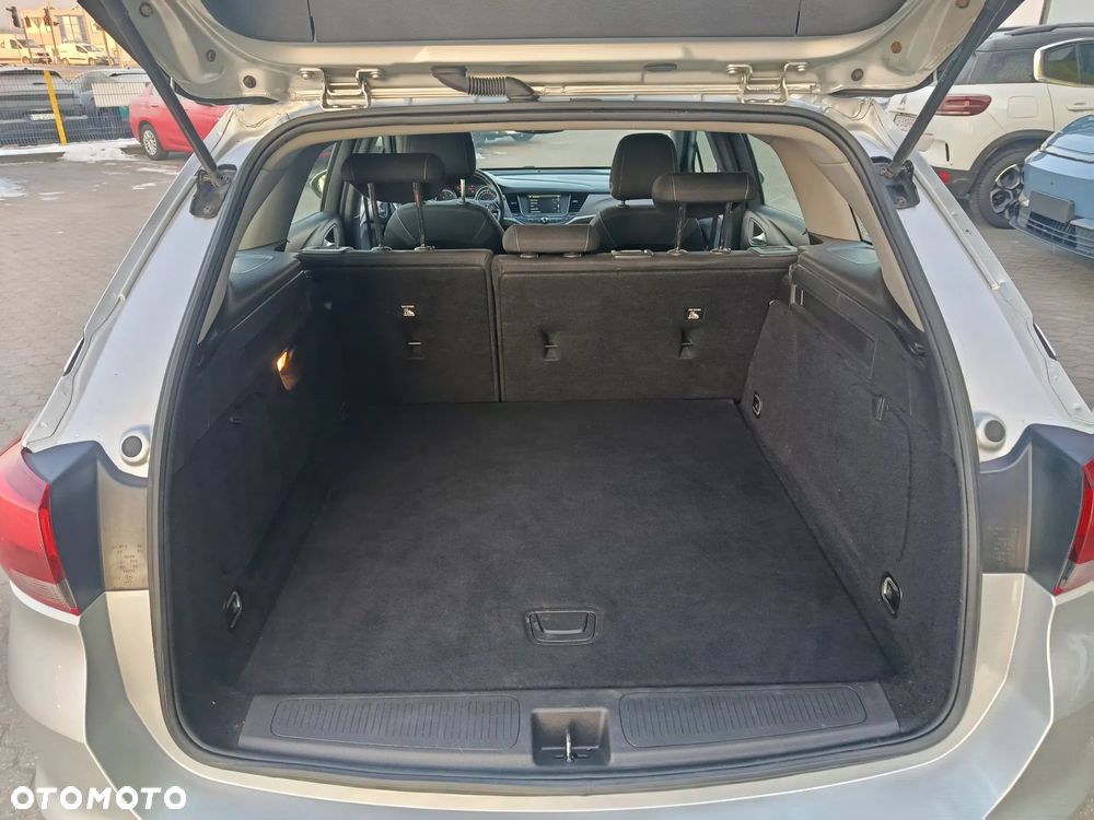 Opel Astra 1.6 CDTI Enjoy - 11