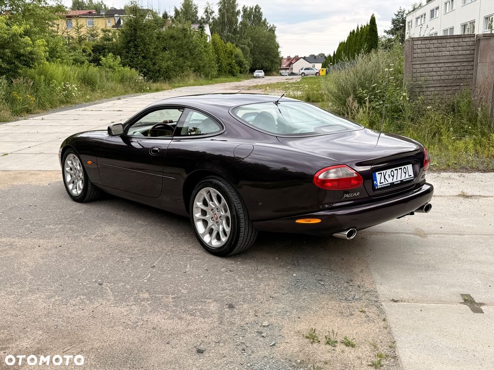 Jaguar XK8 - 4