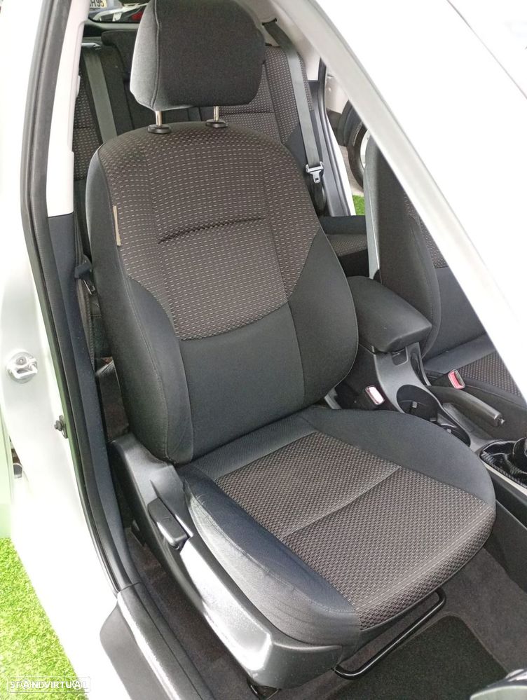 Hyundai i30 1.6 CRDI Classic - 20
