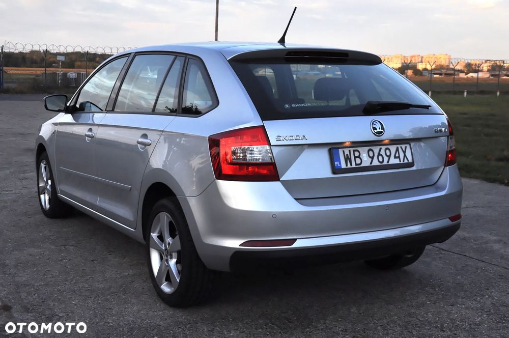 Skoda Rapid 2015 photo 4