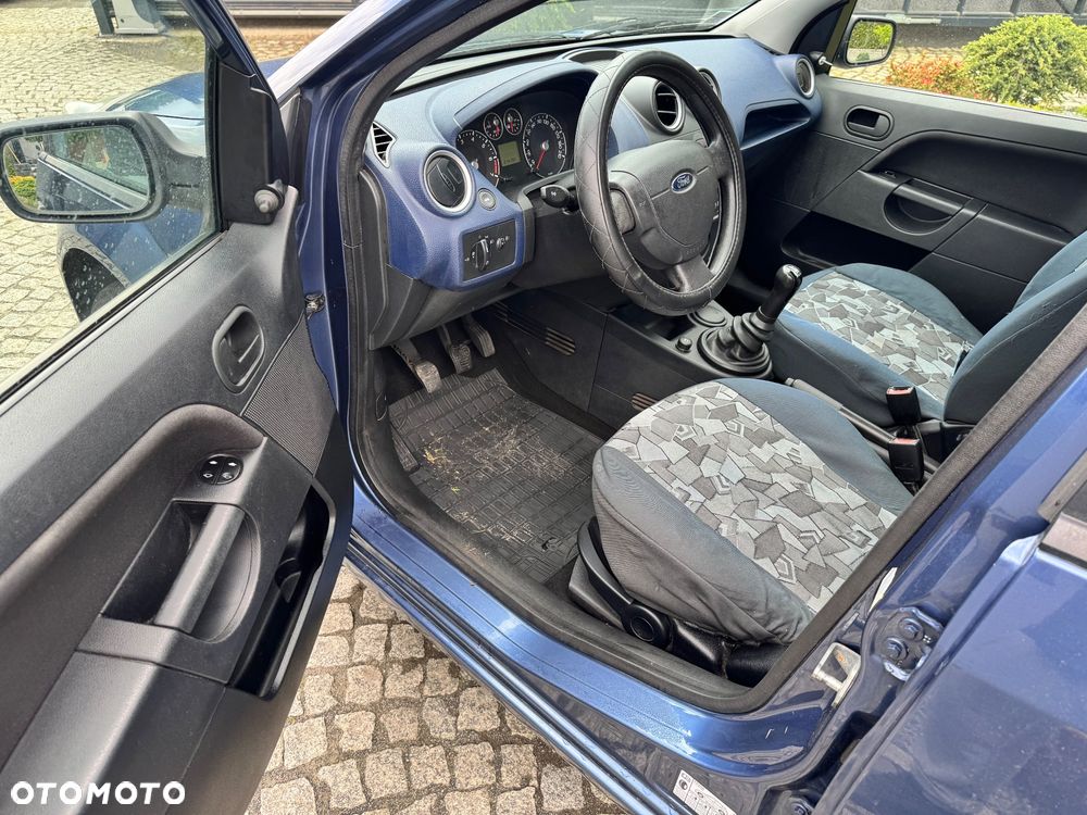 Ford Fiesta - 26